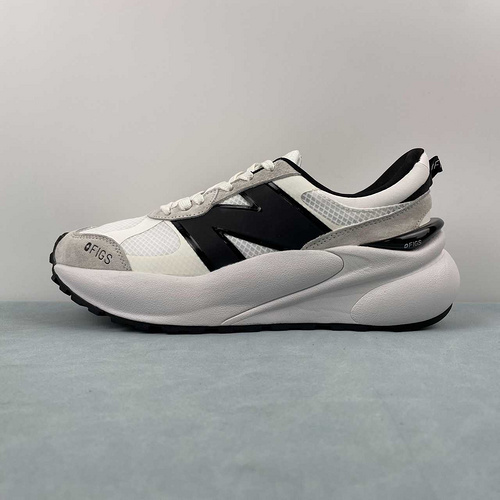 R  New Balance   U3447LC  36-45
